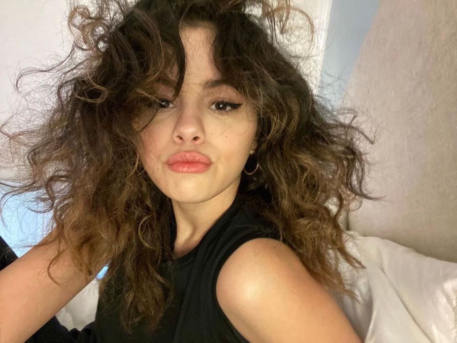 Selena Gomez Is Gorgeous In Rare Beauty Makeup