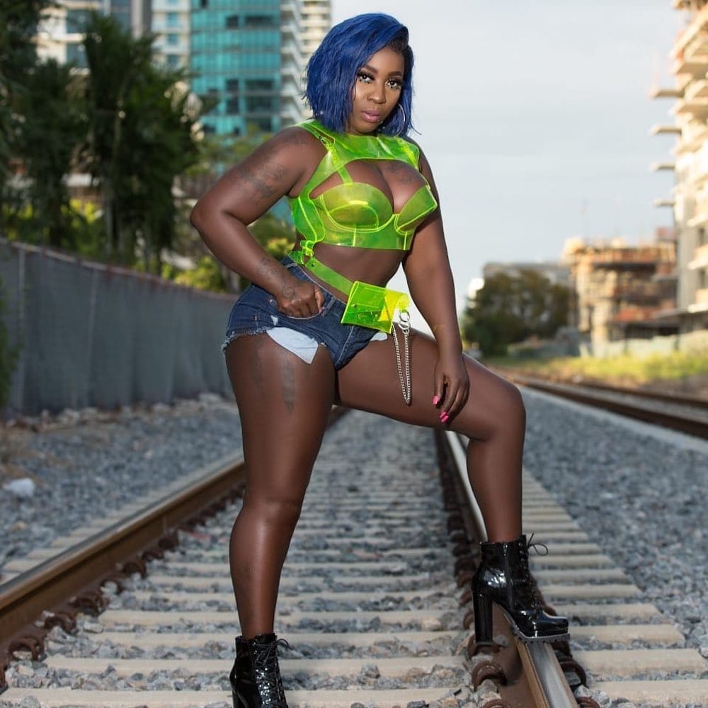 Dancehall Artist Spice Flaunts Her 'Steam Fish And Okra Body' At The Trailway