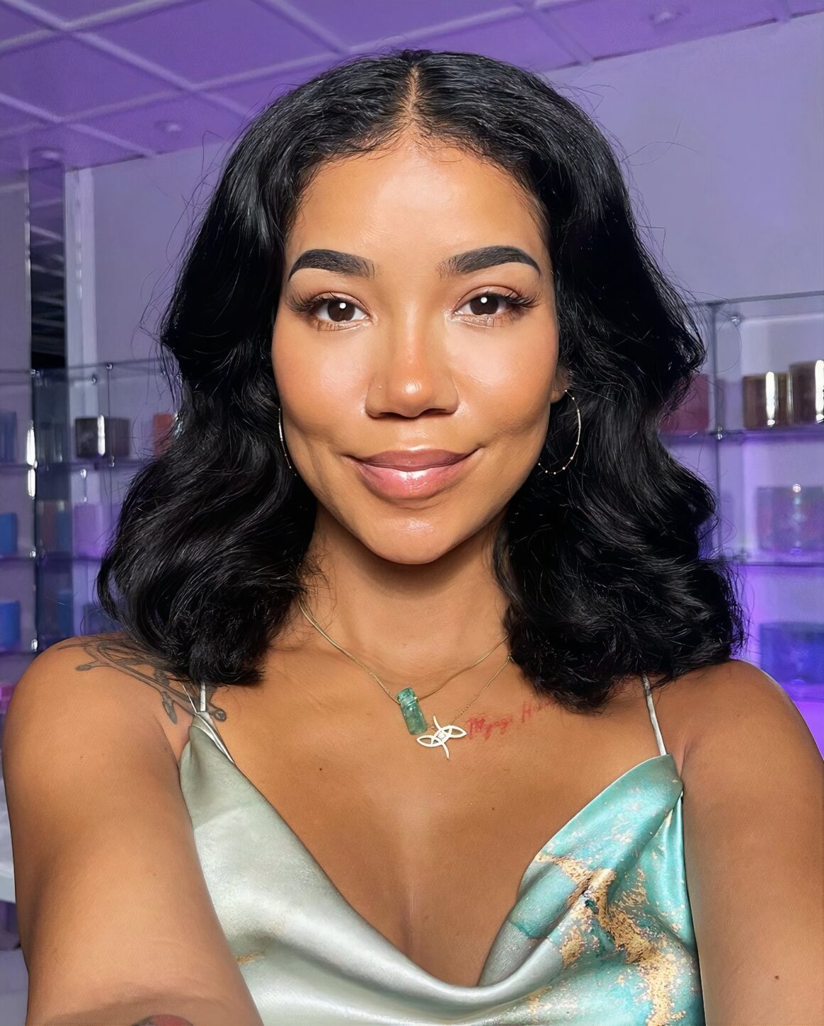 Jhené Aiko Selfie Picture During Pregnany