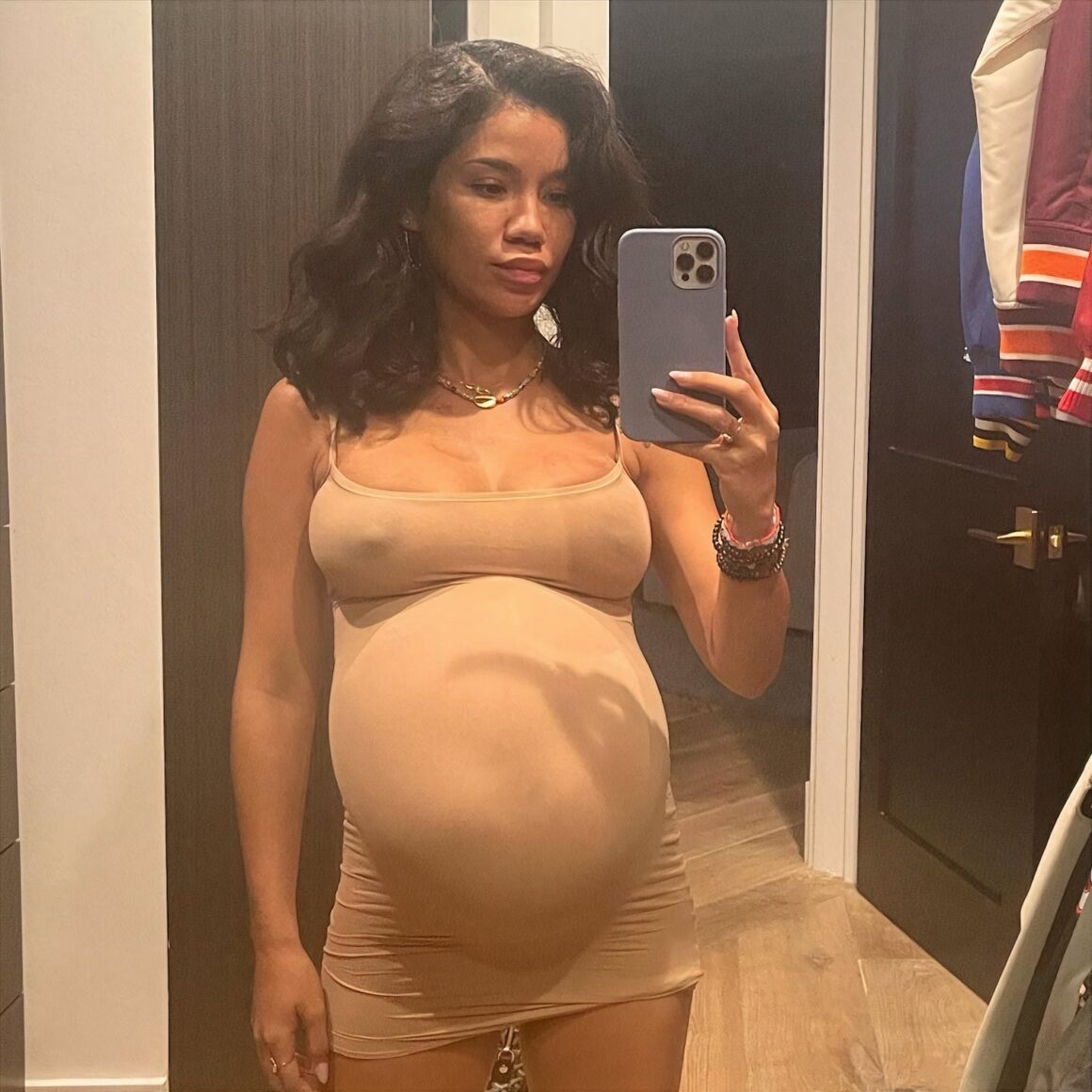 Jhené Aiko Shows Off Her Baby Bump Selfie