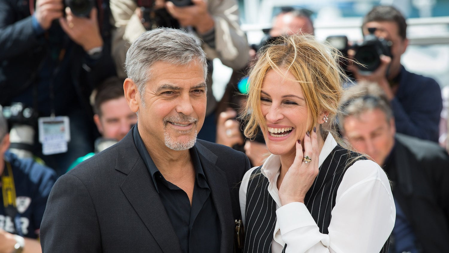 Julia Roberts And George Clooney Explain Why They Never Dated